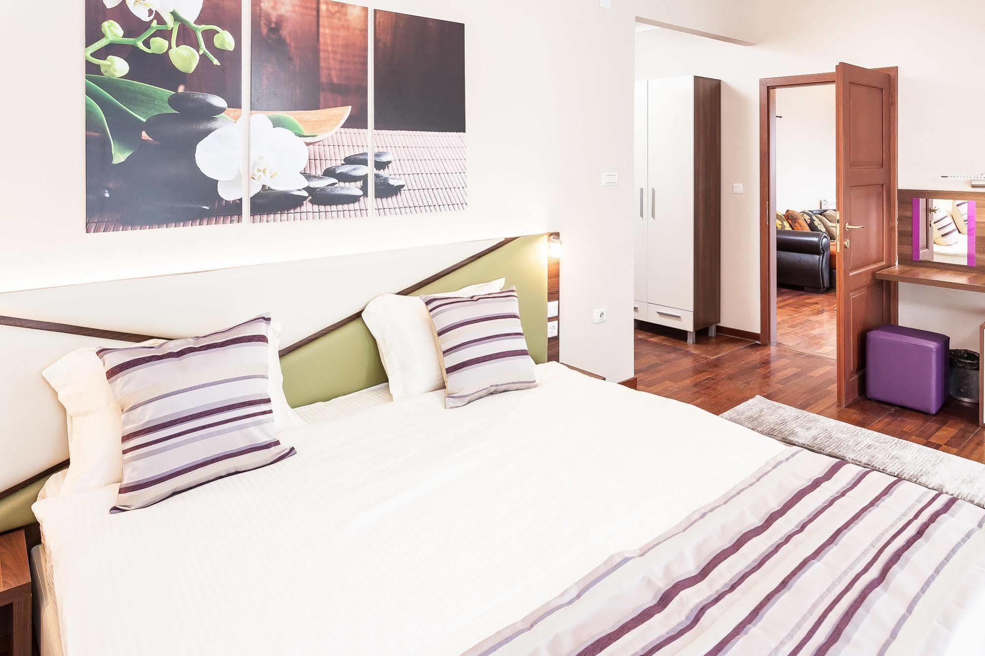 Modern Inn Boutique Hotel Σκόπια Εξωτερικό φωτογραφία